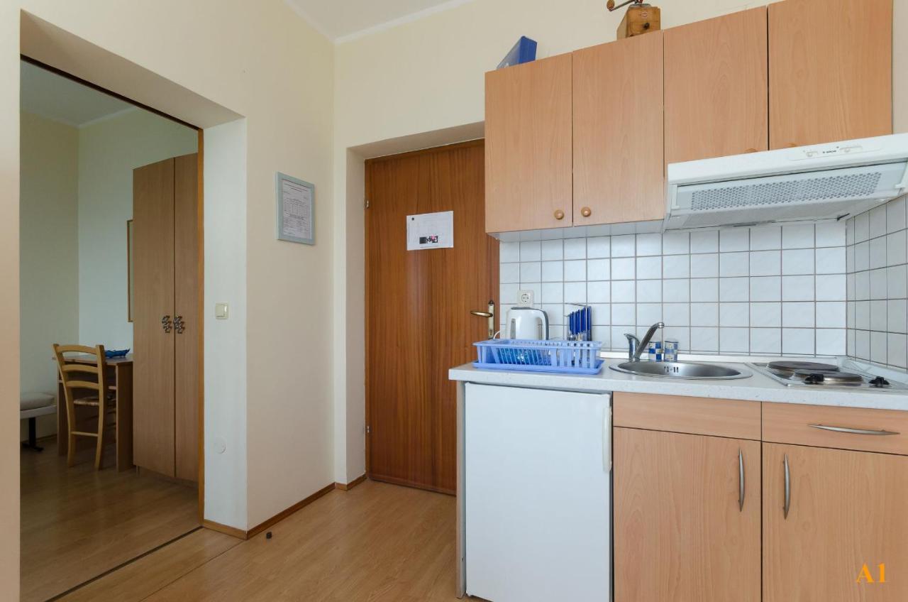 Apartments And Room Drazen โนวีวีโนดอลสกี ภายนอก รูปภาพ