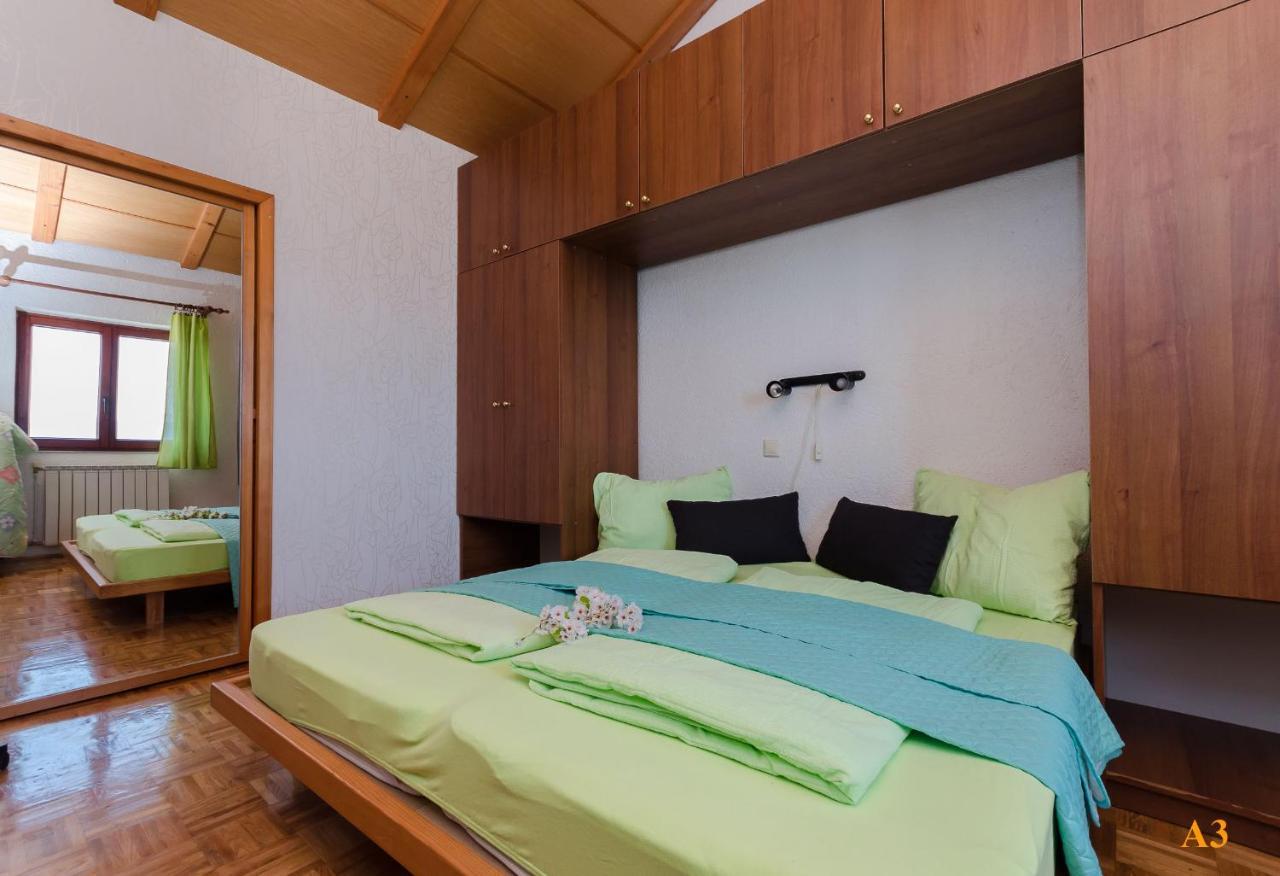 Apartments And Room Drazen โนวีวีโนดอลสกี ภายนอก รูปภาพ