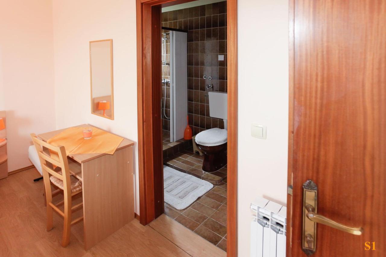 Apartments And Room Drazen โนวีวีโนดอลสกี ภายนอก รูปภาพ